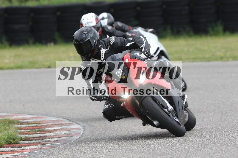 Archiv-2025/10 23.04.2025 Cornu Master School ADR/rot-rouge/8